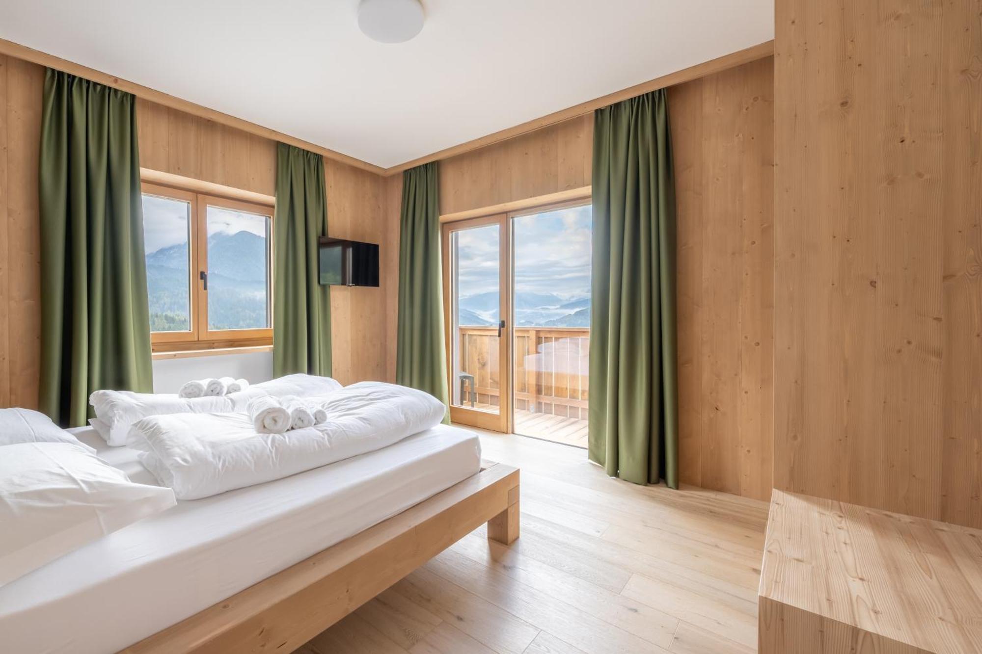 Ama Dolomiti Aparthotel Vigo di Cadore Exterior photo